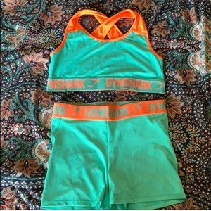 GYMSHARK SET